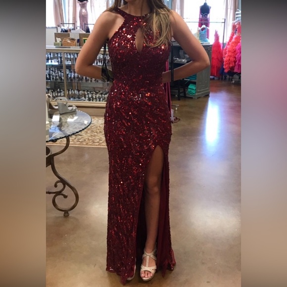 Sequin Burgundy Dress - Picture 6 of 6